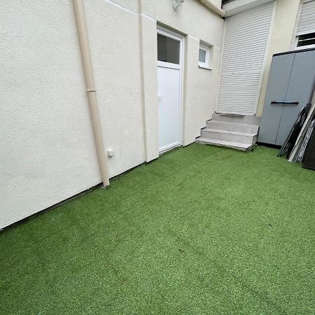 Maisonette De 25M2 A La Porte De Paris Gentilly Exterior foto
